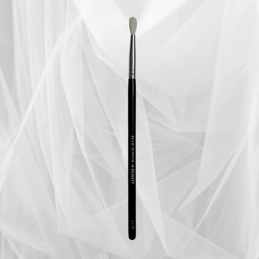 E210 - Detail Blender Eyeshadow Brush